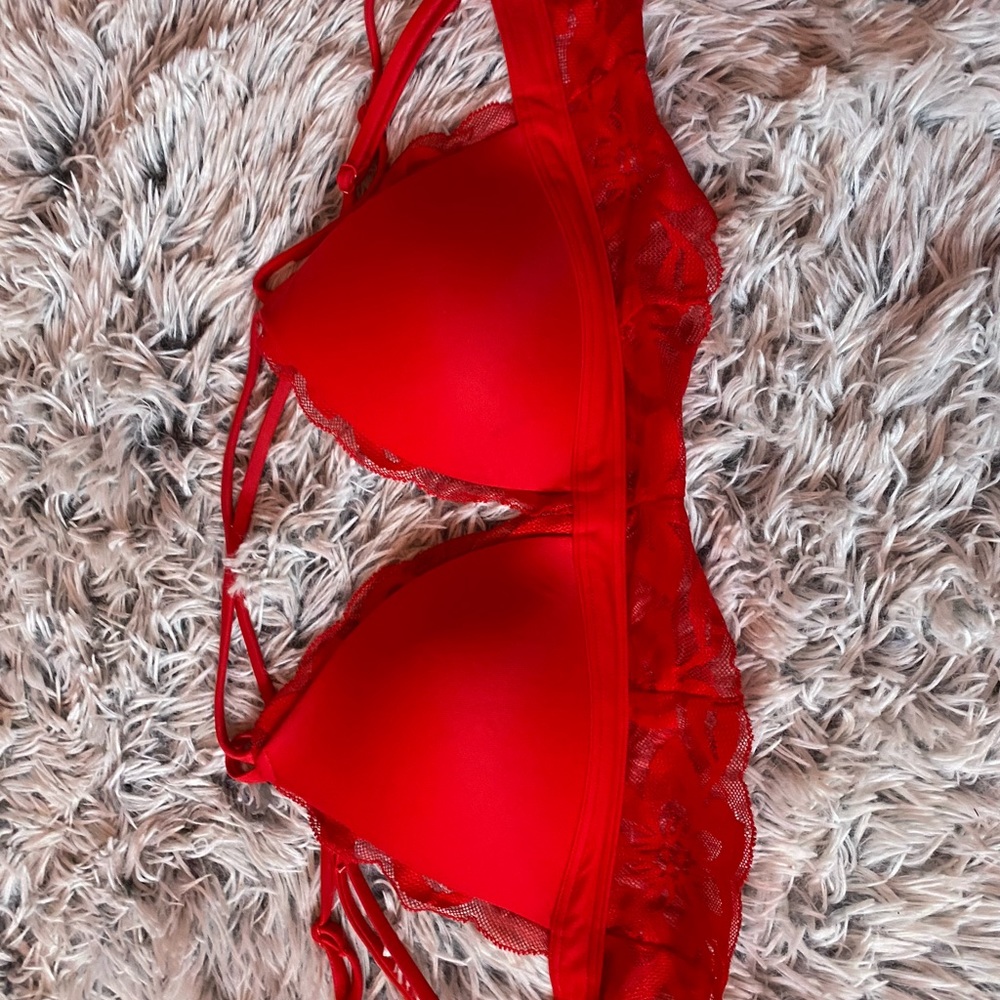 Victoria secret push-up bra